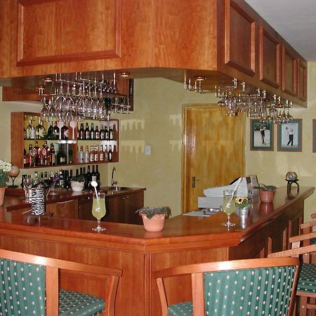 White River Golf Lodge Bagian luar foto
